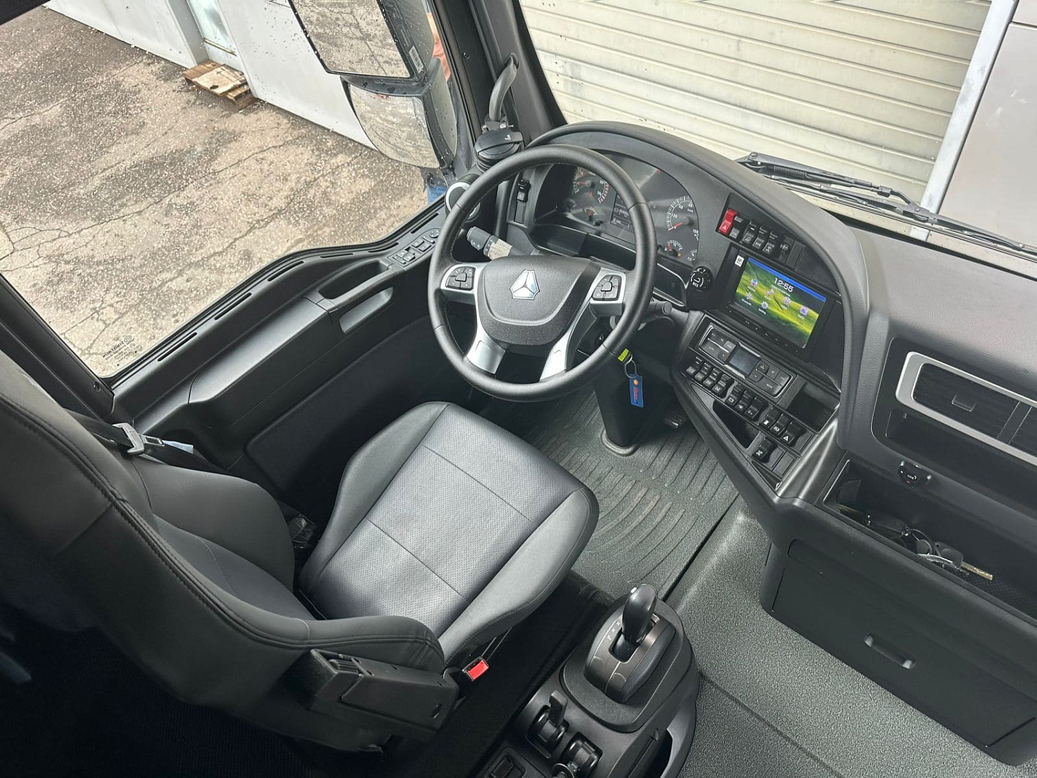 SITRAK C7H 6×4 рессоры